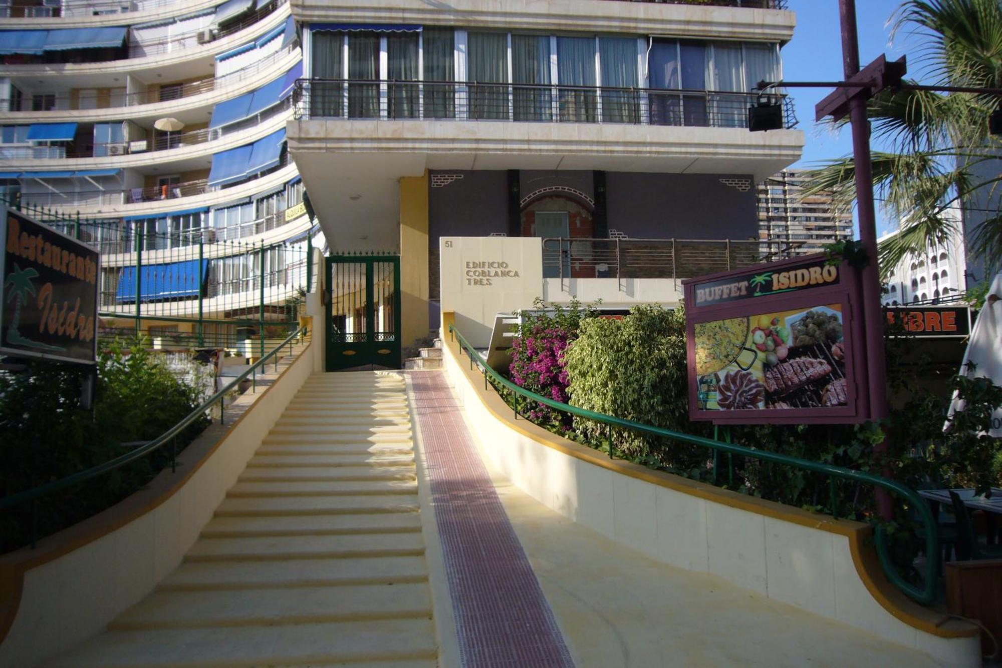 Coblanca 3 - Fincas Arena Benidorm Buitenkant foto